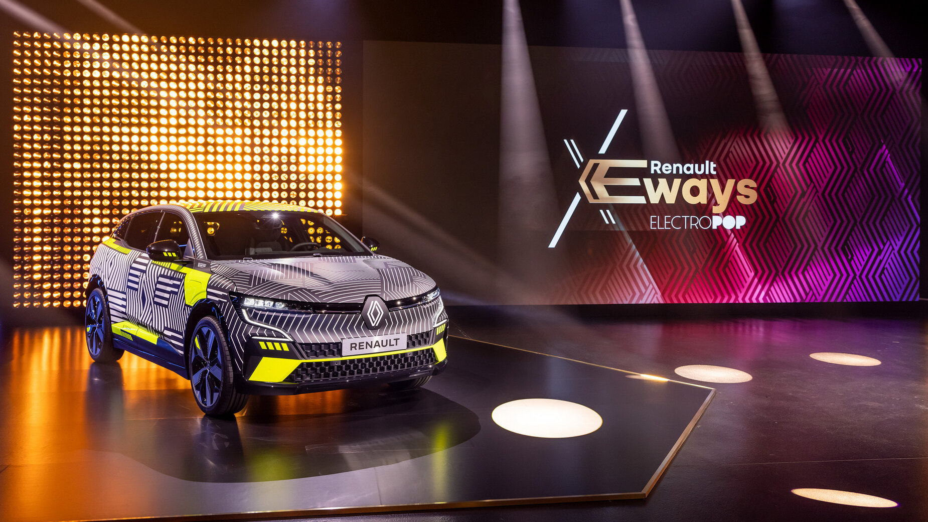 Dacia прави хибриди, Renault 5 ще бъде достъпно EV